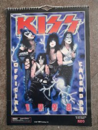 KISS * Guantity of 6 pieces 12 months 24 pages KISS * Guantity of 6 pieces 12 months 24 pages
