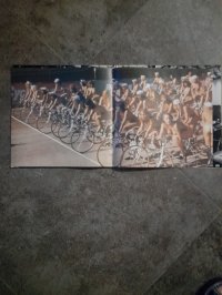 QUEEN * NO ATTACH POSTER !!!!!! QUEEN * NO ATTACH POSTER !!!!!!