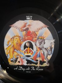 QUEEN * TOP CONDITION!!!! MISPRINT!!! QUEEN * TOP CONDITION!!!! MISPRINT!!!