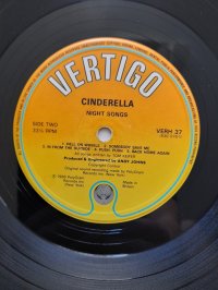 CINDERELLA TOP CONDITION!!! CINDERELLA TOP CONDITION!!!