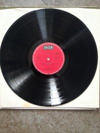 UFO top condition!!! Gatefold!!!! 1 st. reissue UFO top condition!!! Gatefold!!!! 1 st. reissue