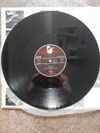 GILLA (Long version) MAXI SINGLE 12" GILLA (Long version) MAXI SINGLE 12"