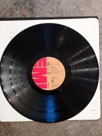 QUEEN repress QUEEN repress