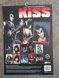KISS * Guantity of 6 pieces 12 months 24 pages KISS * Guantity of 6 pieces 12 months 24 pages