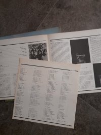 PINK FLOYD = ピンク・フロイド* – Atom Heart Mother = 原子心母 1 PRESS!!! Black Odeon label with silver text. PINK FLOYD = ピンク・フロイド* – Atom Heart Mother = 原子心母 1 PRESS!!! Black Odeon label with silver text.