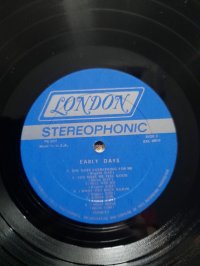 THE ZOMBIES stereo THE ZOMBIES stereo