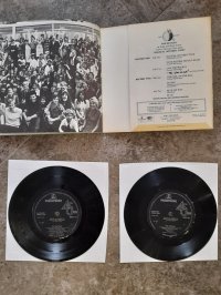 THE BEATLES 7", 45 RPM, EP, Solid Centre, MONO!!! THE BEATLES 7", 45 RPM, EP, Solid Centre, MONO!!!