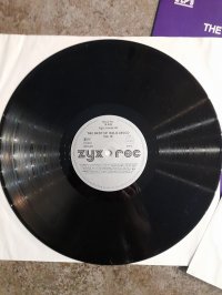 THE BEST OF ITALO DISCO * NOT "CEYX"!!! TOP CONDITION!!! THE BEST OF ITALO DISCO * NOT "CEYX"!!! TOP CONDITION!!!
