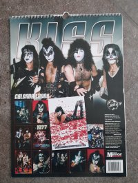 KISS * Guantity of 6 pieces 12 months 24 pages KISS * Guantity of 6 pieces 12 months 24 pages