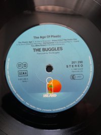 BUGGLES  * TOP CONDITION!!!!!!!
