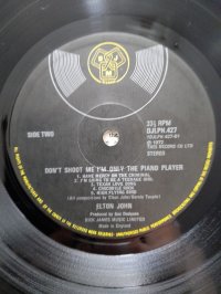 ELTON JOHN 1 press!!! pay,red vinyl ELTON JOHN 1 press!!! pay,red vinyl